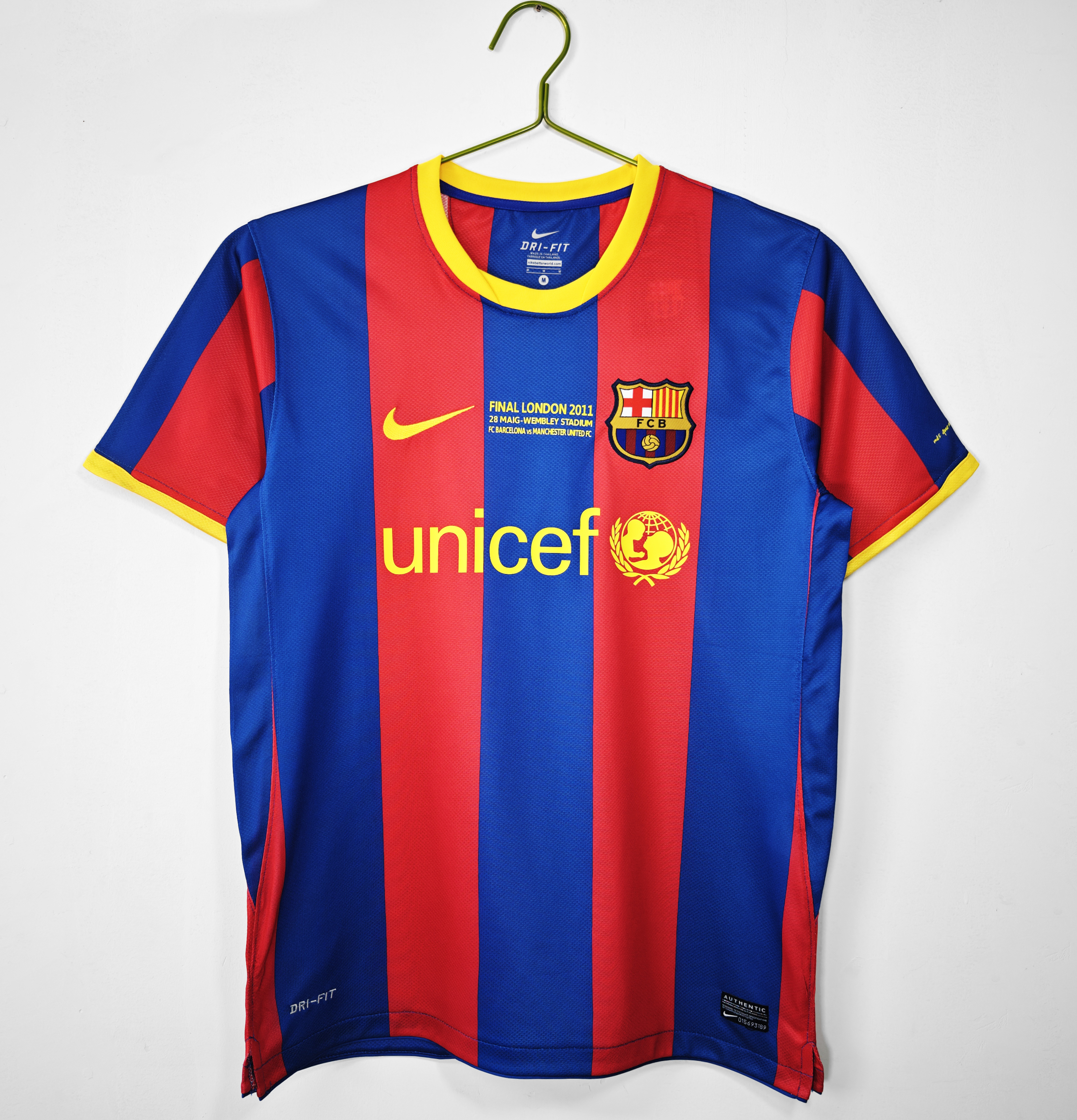 تيشيرت برشلونة 2010